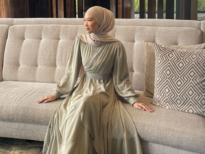 Yuk Kenali Bahan Gamis yang Menyerap Keringat dan Anti Gerah